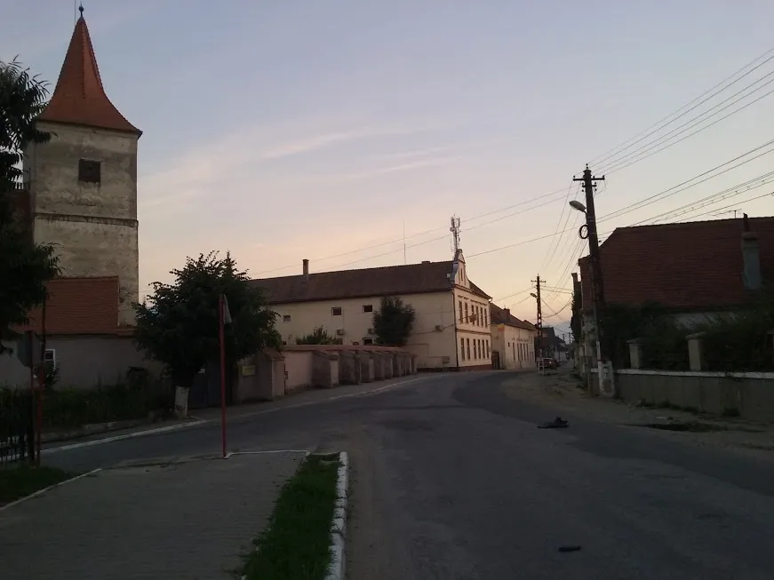 Ansamblul bisericii evanghelice fortificate oraș Avrig Str. Lazăr Gheorghe 12