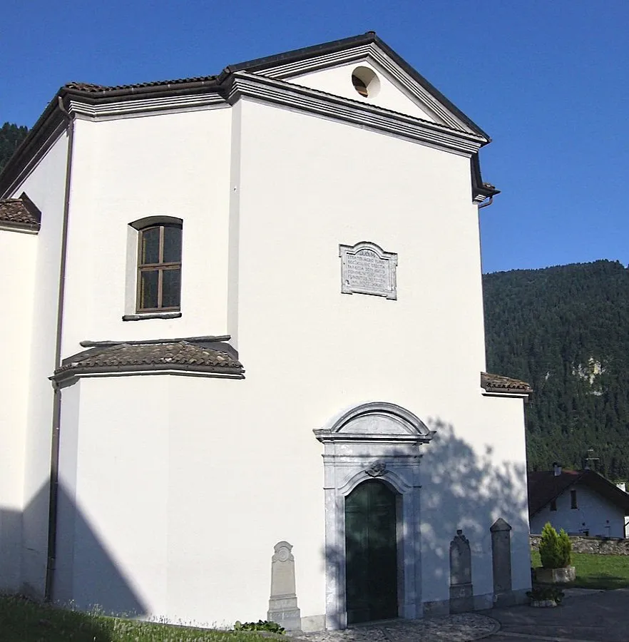La chiesa di Piano d'Arta, dedicata a Santo Stefano Protomartire