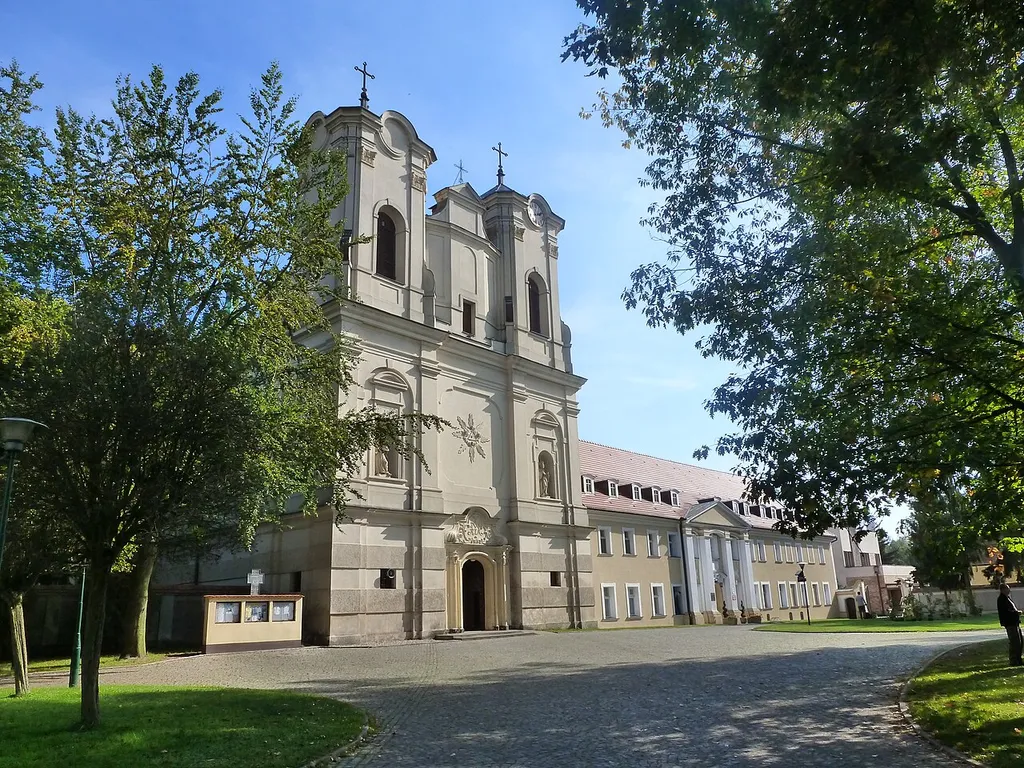 Obra, kościół, w zespole klasztornym cystersów, ob. misjonarzy oblatów, mur., 1618, 1753-1755, 1920