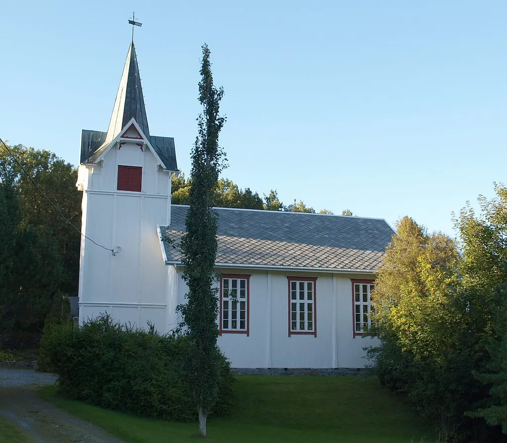 Heim kirke. Foto: Olve Utne, fra Lokalhistoriewiki.