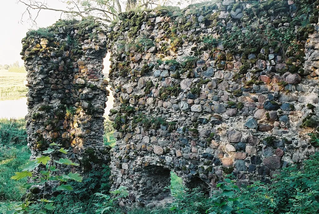 Tarwast Ordensburg Mauern