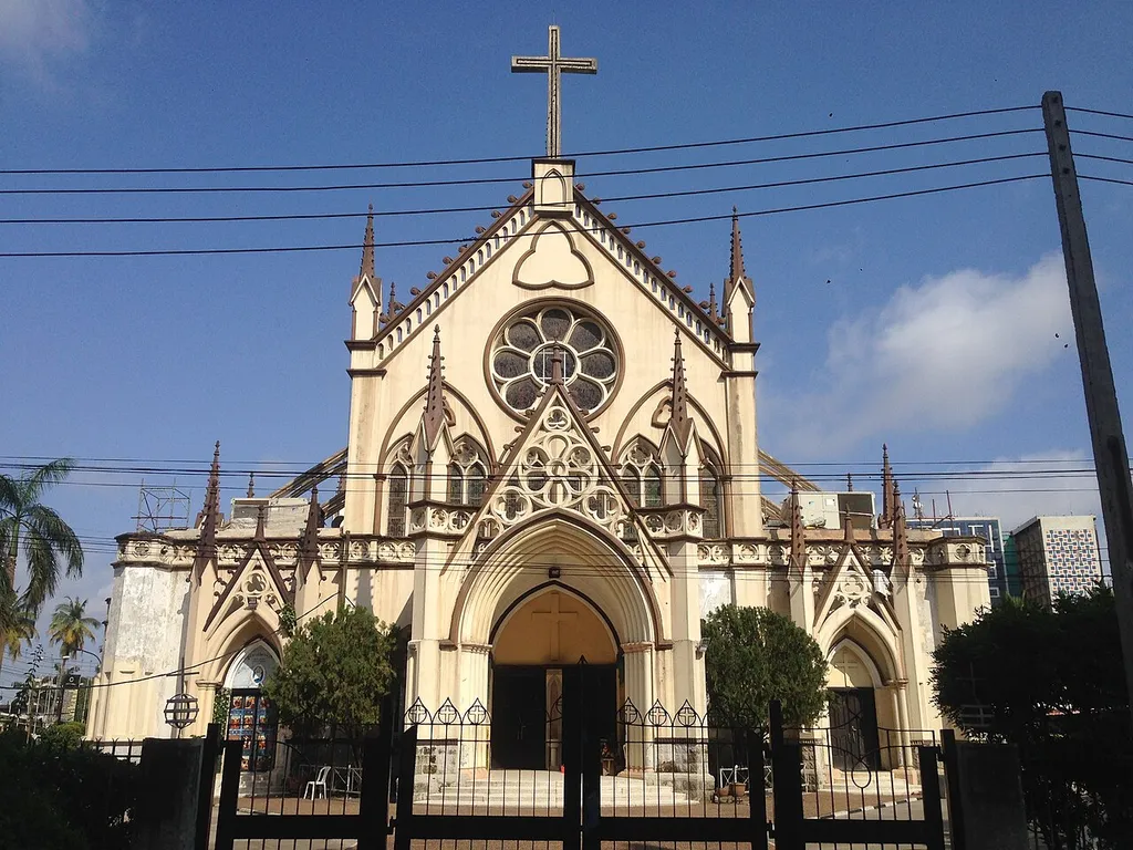 Cathedral of the Holy Cross, Lagos