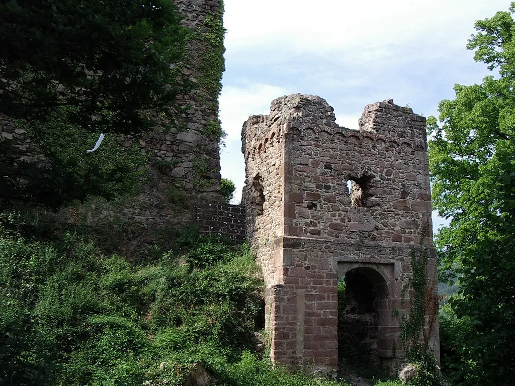 La ruine du château du Hugstein (Buhl, Haut-Rhin)