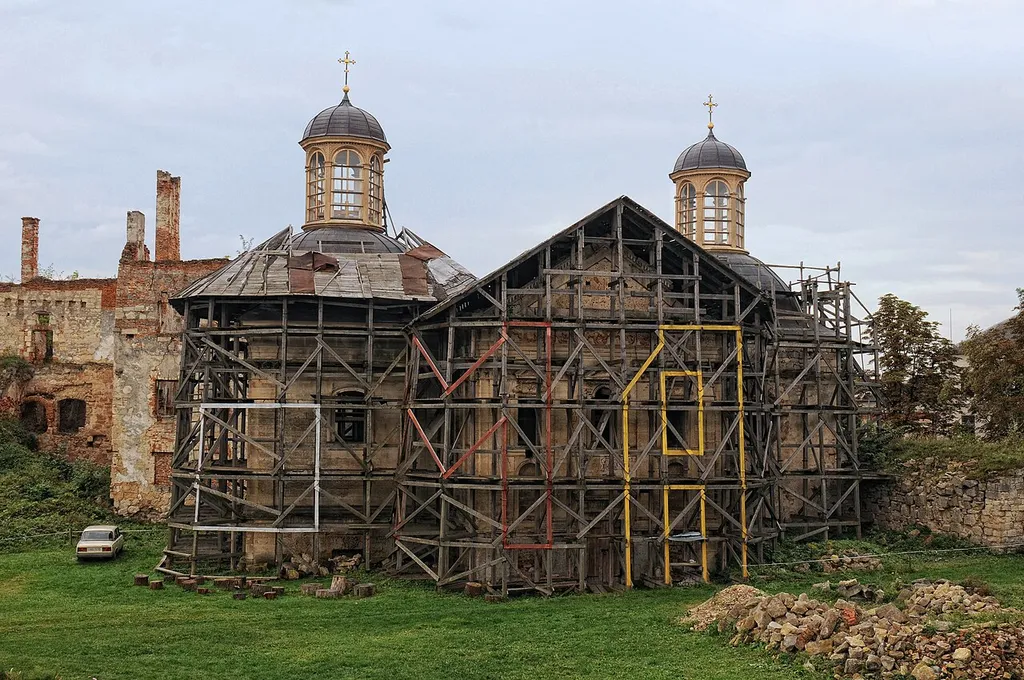 Бережани, замковий Троіцький костел