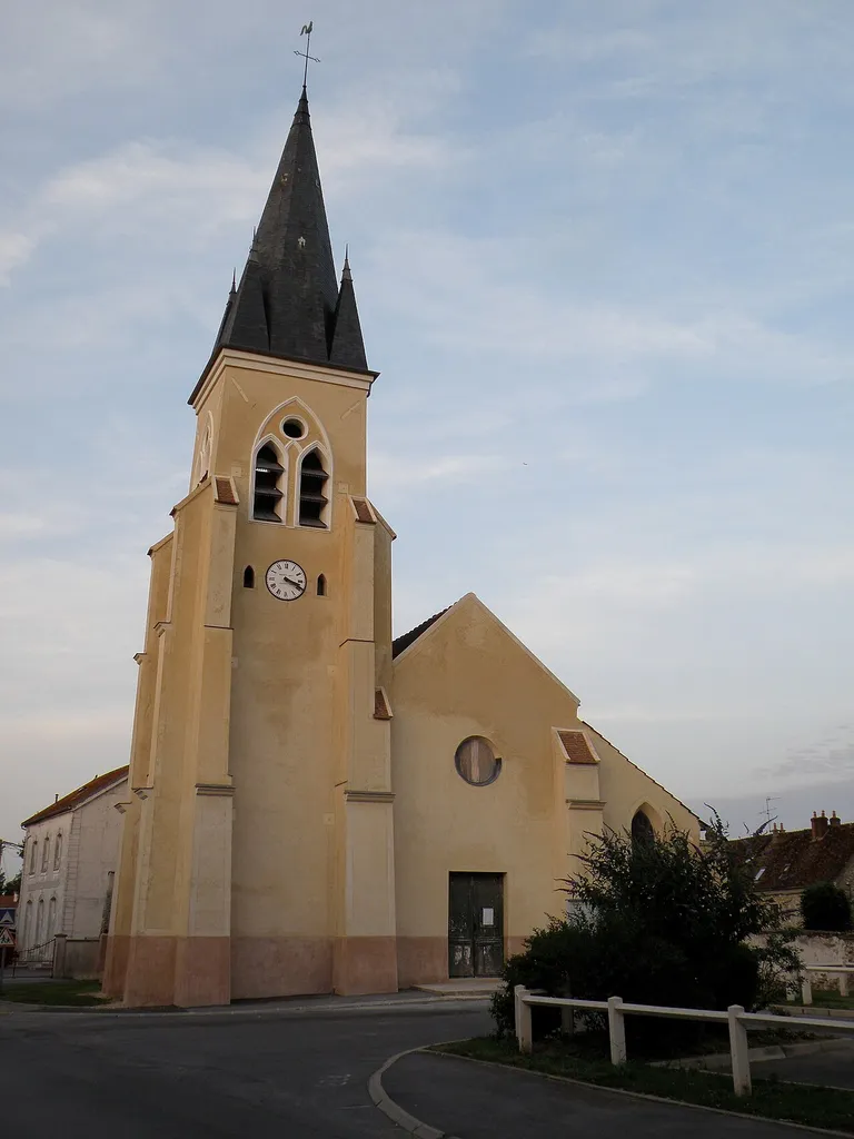 Eglise d'iverny en Juillet 2010