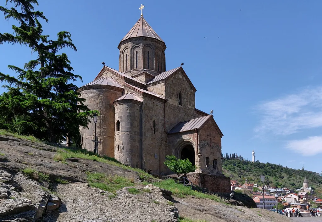 Tbilisi. The Metekhi Church of Assumption