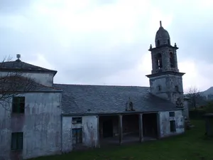 Church of Santa María de Cabanas