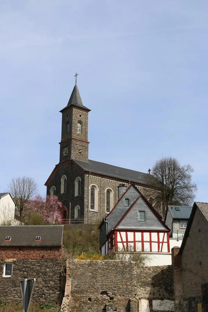 Waldbrunn-Ellar: Die katholische Pfarrkirche St. Maximinus