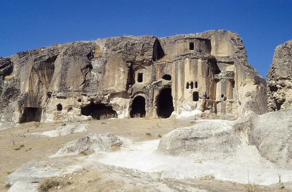 Byzantinische Felsenkirche in Ayazin bei Afyon, Zentraltürkei