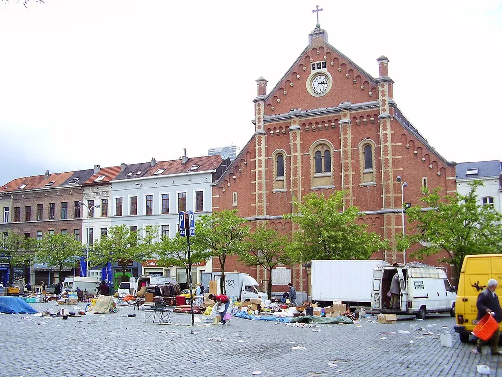 Place du Jeu de Balle, vieux marché, Bruxelles - Fin de marché