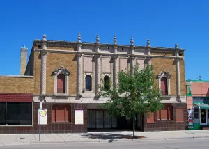 El Lago Theatre