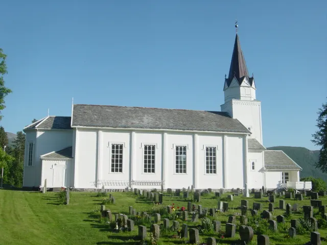 Fræna and the Myrbostad kirke