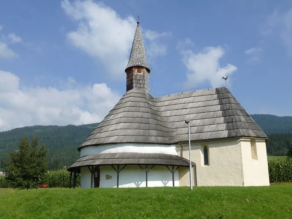 Petite église ronde du XIe s à Muta sur la Drave, dédiée à Saint Jean le Baptiste. Slovénie (ex Styrie).