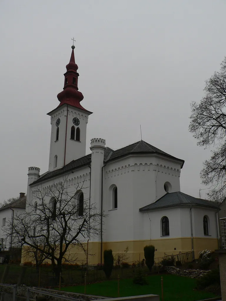 Kostel svatého Antonína Paduánského (Třeština)
