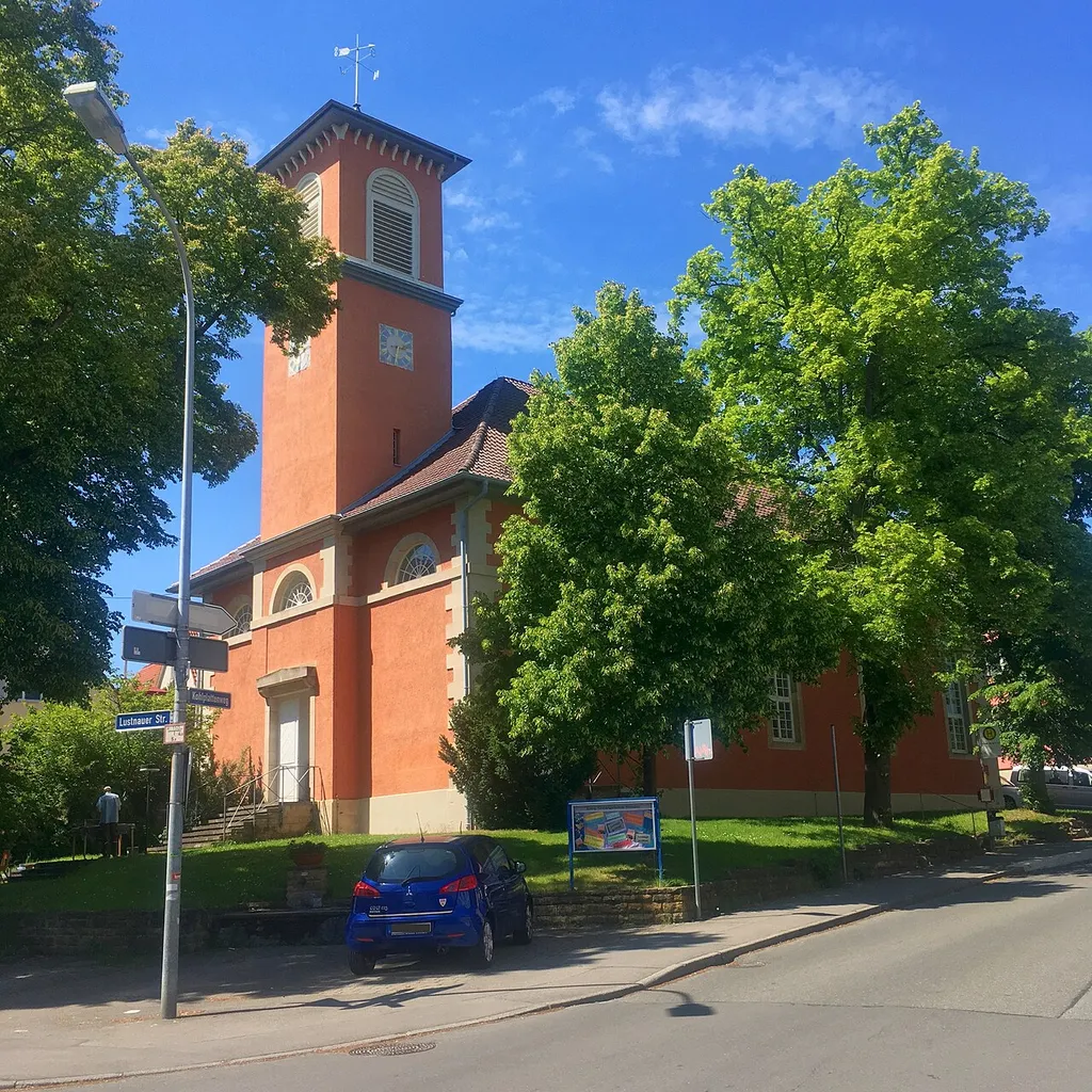 Tübingen-Pfrondorf. Die evangelische Kirche.