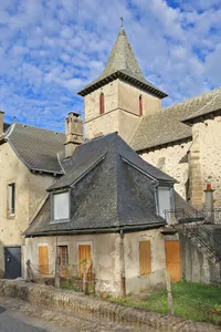 Saint-Jacques de Saint-Jacques-des-Blats Church