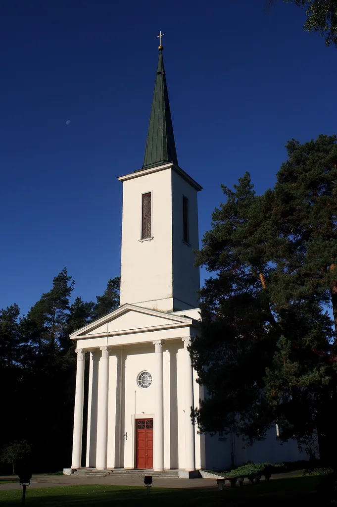 Ikšķiles luterāņu baznīca, Ikšķile