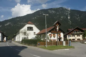 Kruzifix bei der Pfarrkirche