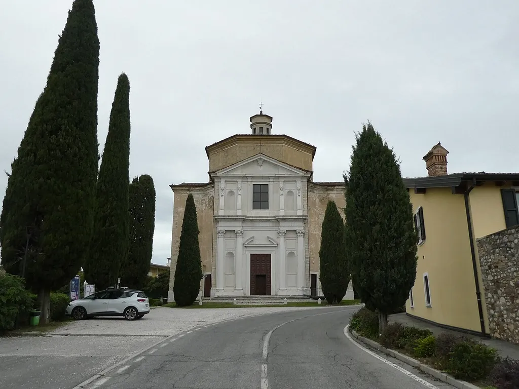 Lonato del Garda (Lombardy, Italy), Madonna di San Martino church