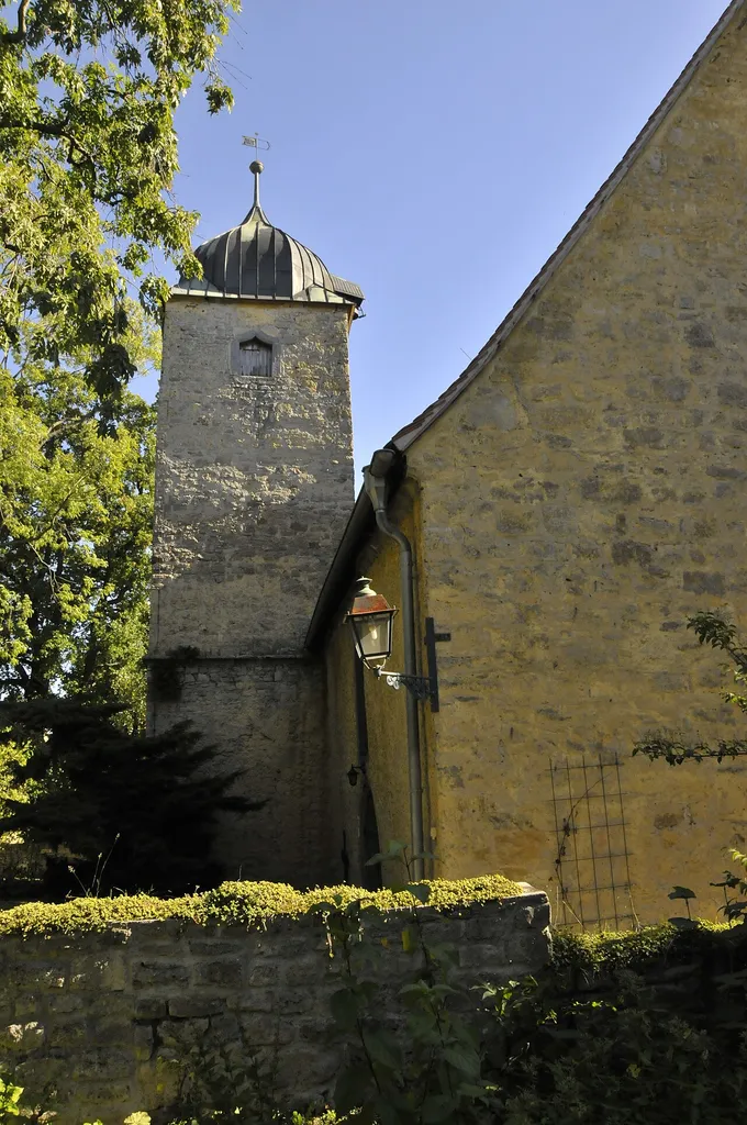 Niedersynderstedt, Kirche