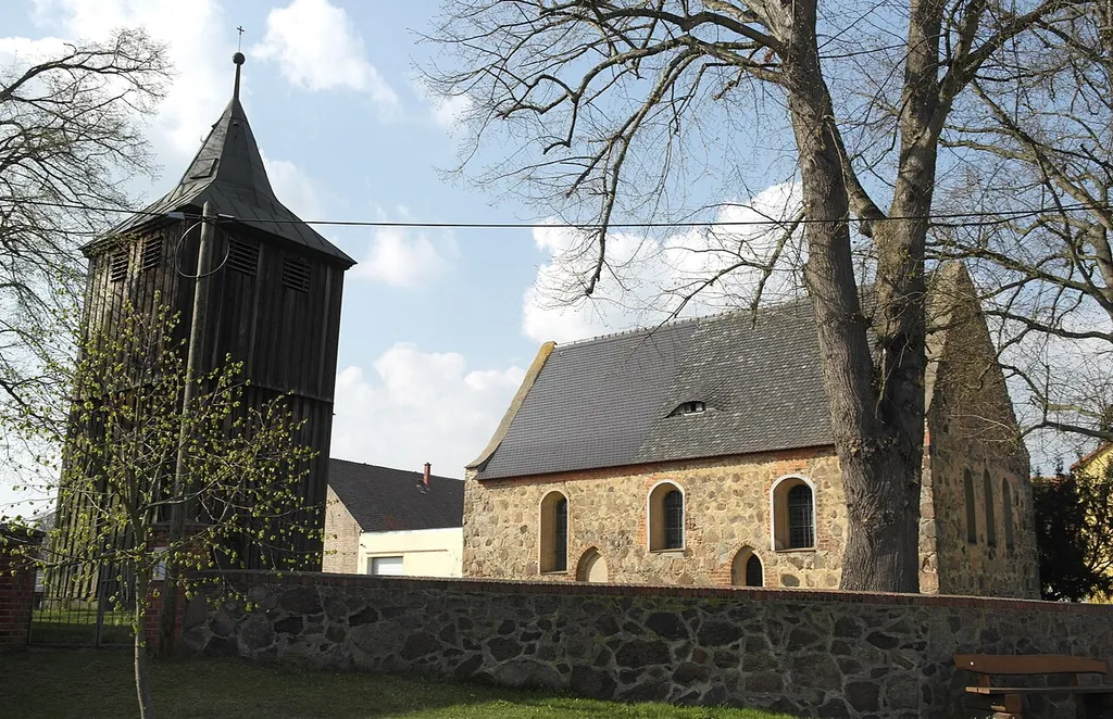 Liedekahle, Gemeinde Dahmetal, Brandenburg, Kirche mit Turm von Südosten