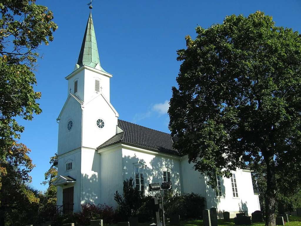 Norwegian: Varteig kyrkje, Sarpsborg, Østfold, Norway. English: Varteig Church, Sarpsborg, Østfold, Norway.