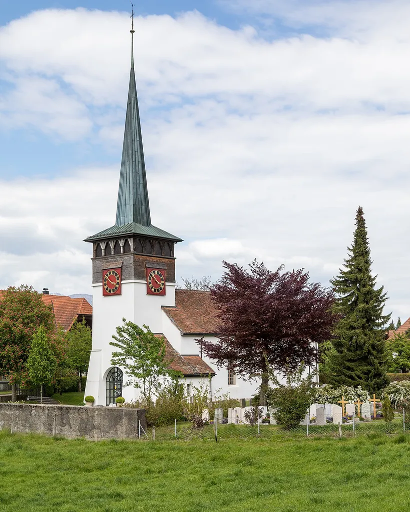 Leuzigen: Church, originally built in the 11th/12th century