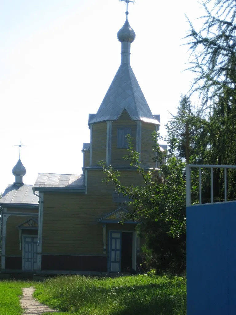 Плужне. Свято-Михайлівський храм
