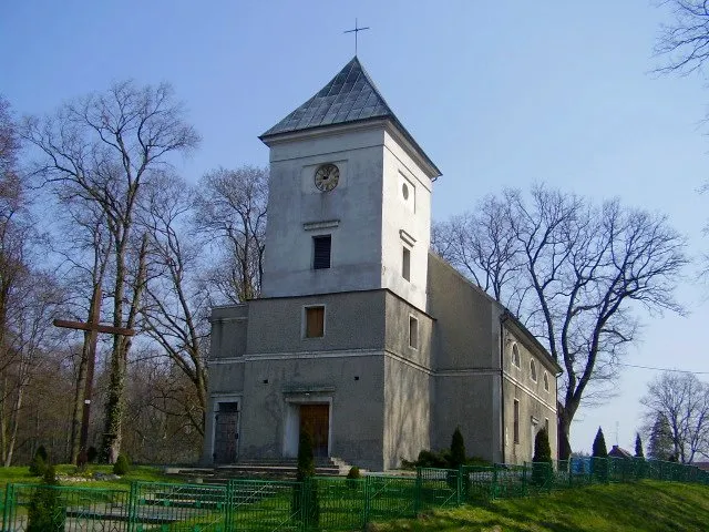 Drzonów - dawny kościół ewangelicki, obecnie rzym.-kat. filialny p.w. św. Mikołaja, mur., 1 poł. XIX w.