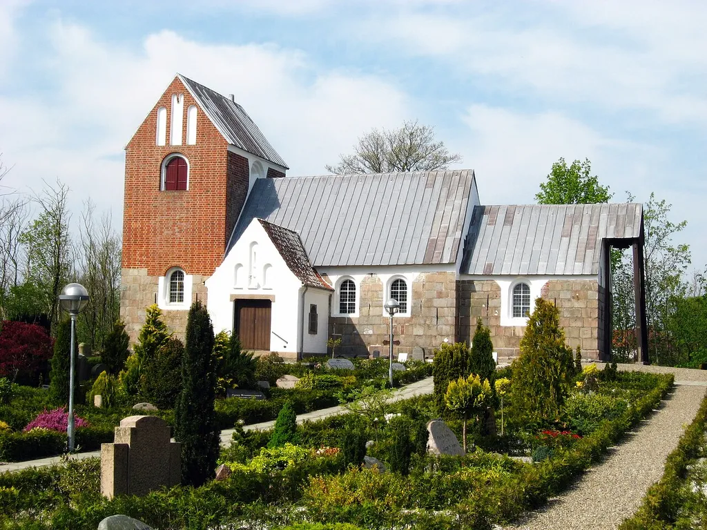 Hellum Kirke, Brønderslev Kommune