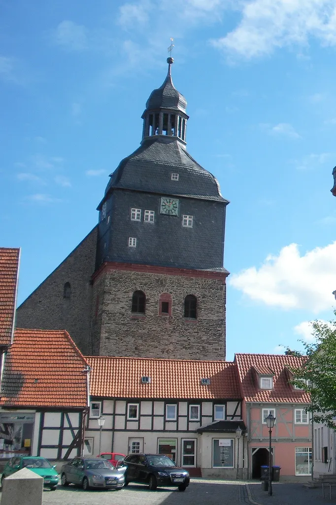 Harzgerode, Rathaus und St.-Marien-Kirche