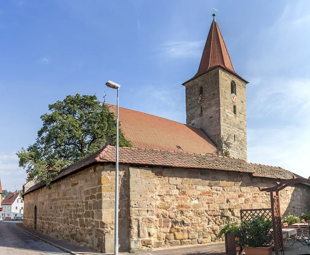 Evangelisch-lutherische Pfarrkirche St. Leonhard, Leinburg