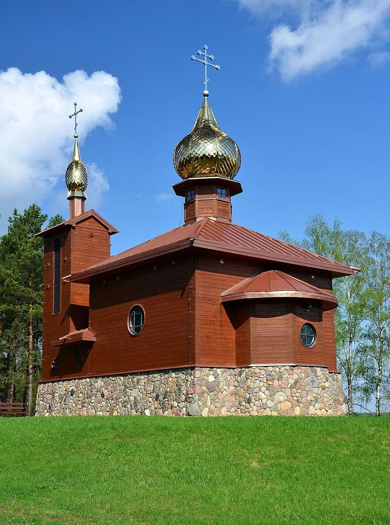 Orthodox church of the Resurrection in Bobrowniki