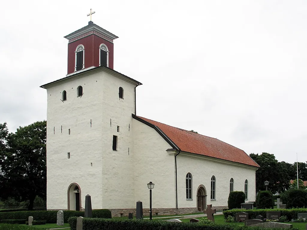 Glömminge kyrka / church is situated on the isle of Öland, in sv:Mörbylånga kommun. The photo was taken by Håkan Svensson (Xauxa) the 3rd of August 2005.