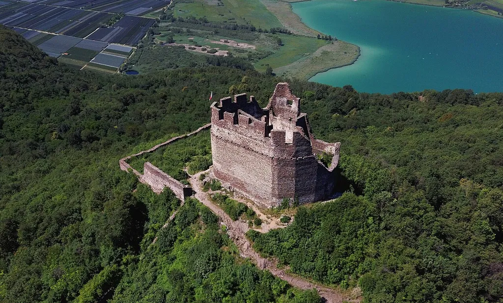 Leuchtenburg (Vadena, South Tyrol, Italy)