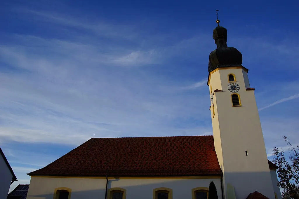 Die Pfarrkirche St. Ägidius in Forchheim bei Freystadt in der Oberpfalz:
