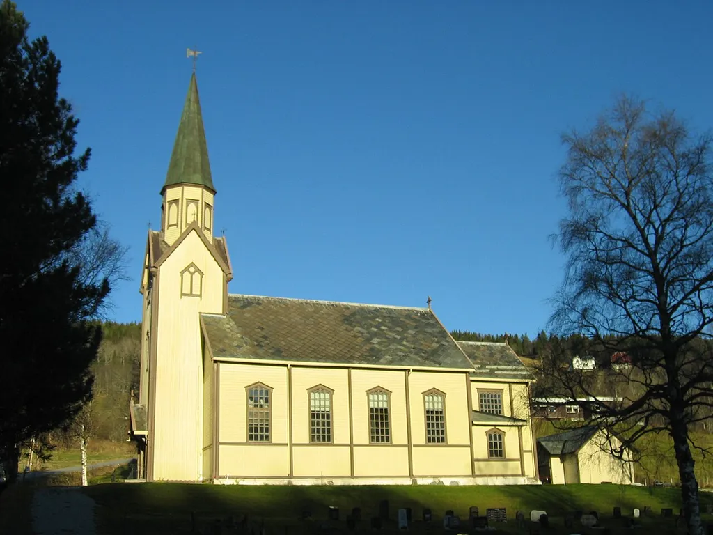 Haltdalen Church, Holtålen, Sør-Trøndelag, Norway. Norwegian: Haltdalen kyrkje, Holtålen, Sør-Trøndelag, Noreg.