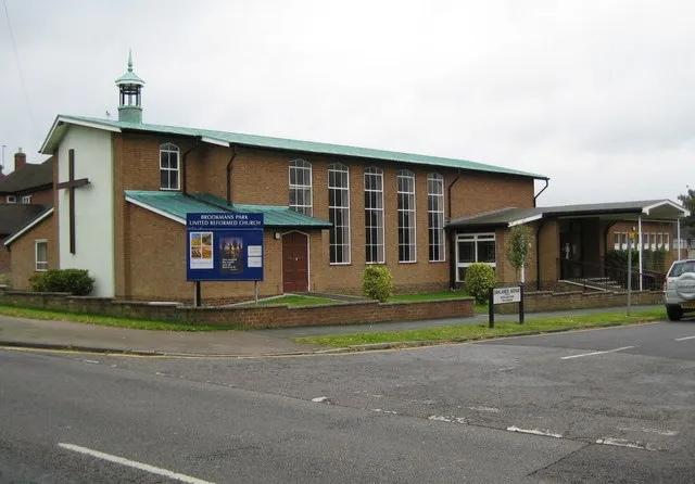 Brookmans Park United Reformed Church The church is on Blue Bridge Road at its junction with Oaklands Avenue.