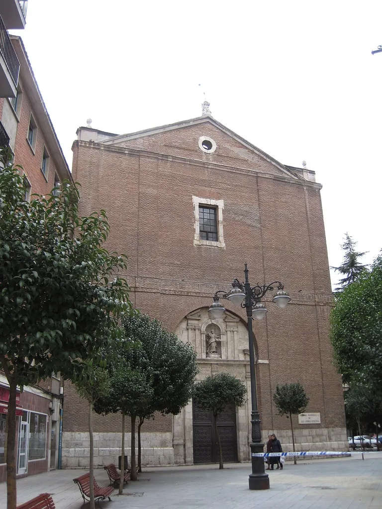 Fachada de la iglesia de San Andrés, Valladolid (España).
