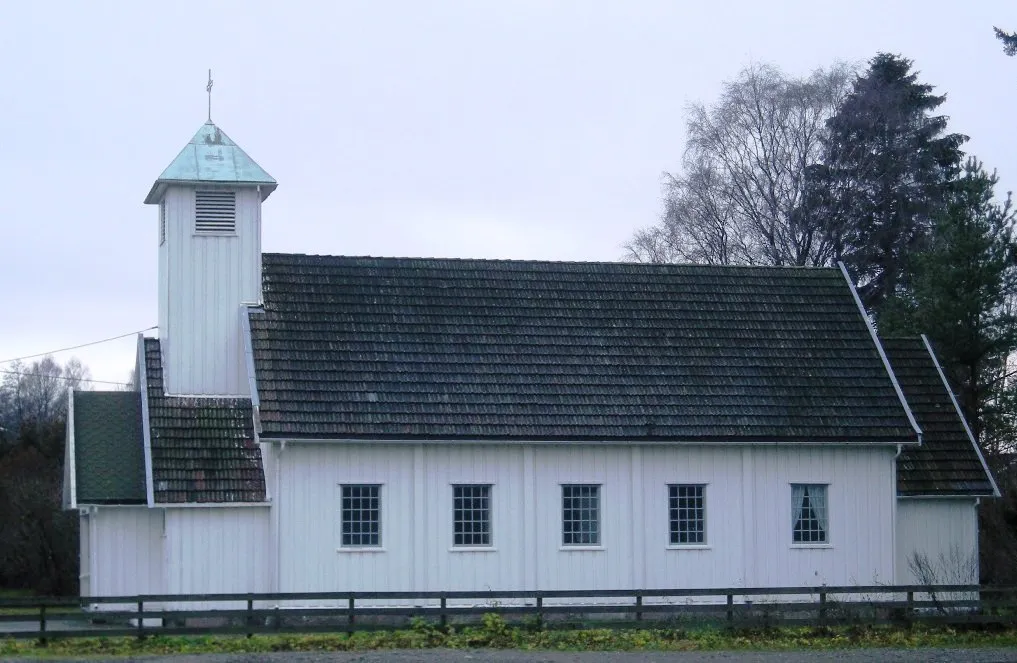 Gullaug kirke, Lier kommune