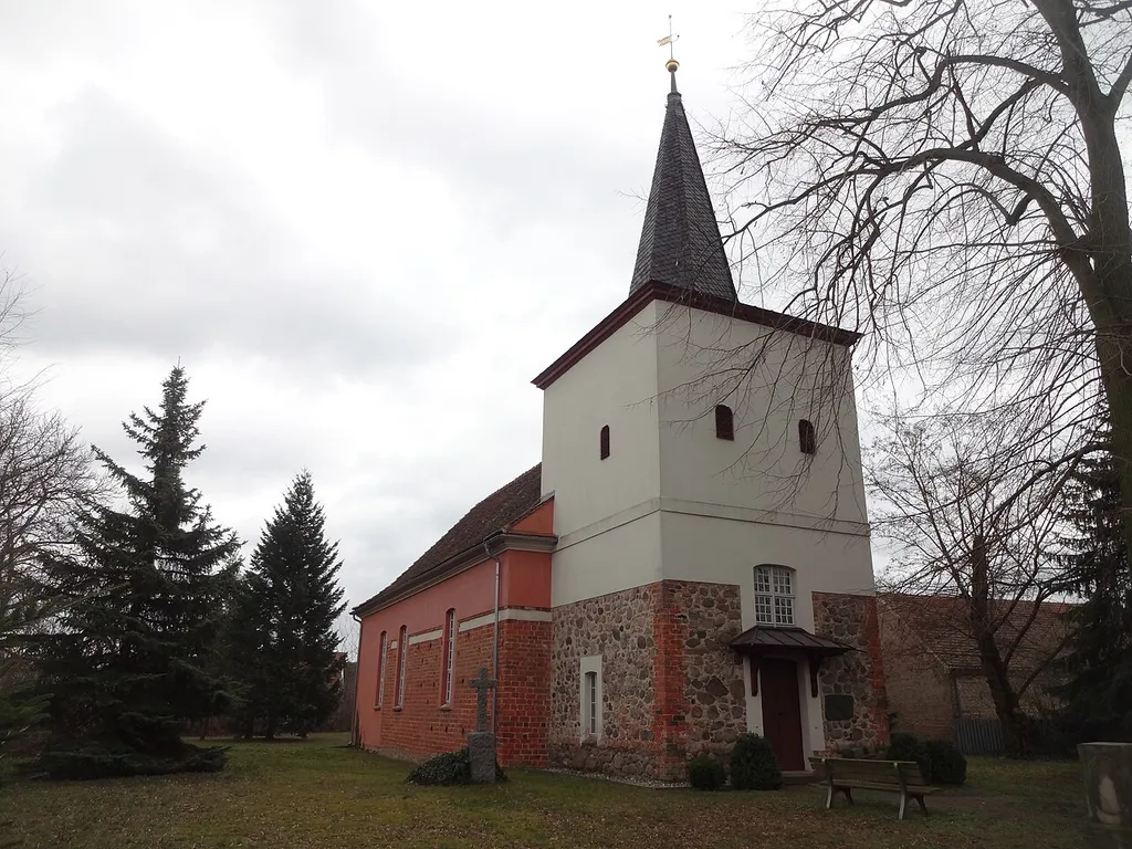 denkmalgeschützte Kirche in Netzen