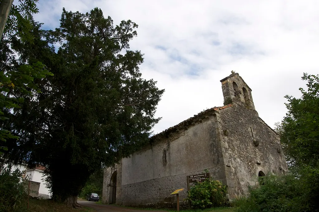 Iglesia de San Pedro, Mestas de Con, Cangas de Onís, Asturias