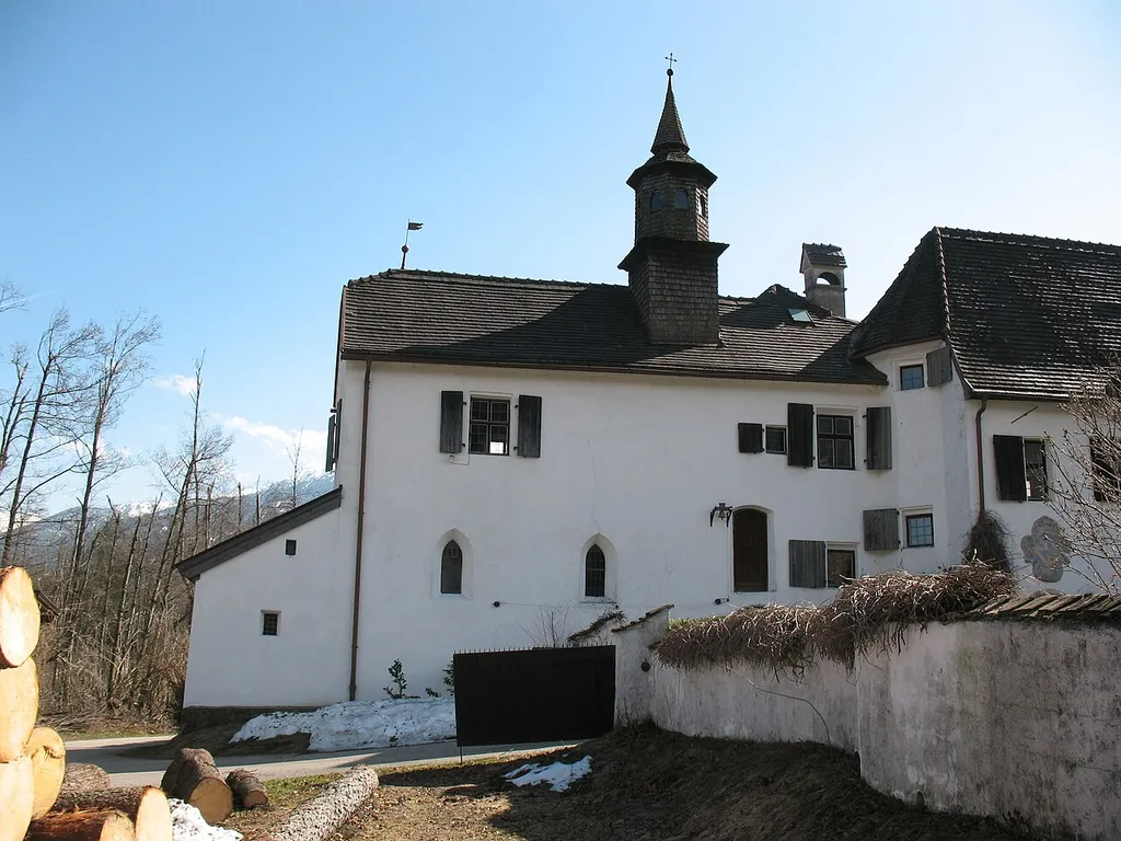This media shows the remarkable cultural object in the Austrian state of Tyrol listed by the Tyrolean Art Cadastre with the ID 60824. (on tirisMaps, pdf, Fotoarchiv Tiroler Kunstkataster, more images on Commons, Wikidata)