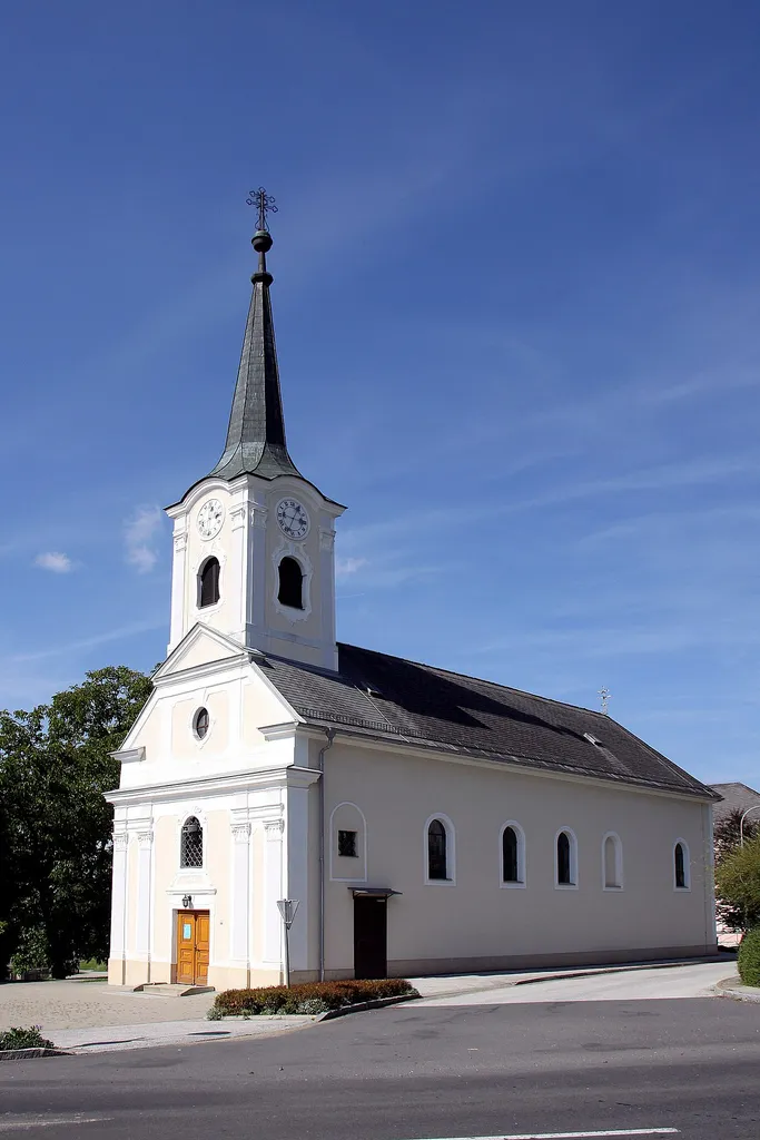 Wolfau - Katholisch Pfarrkirche Hl. Dreifaltigkeit