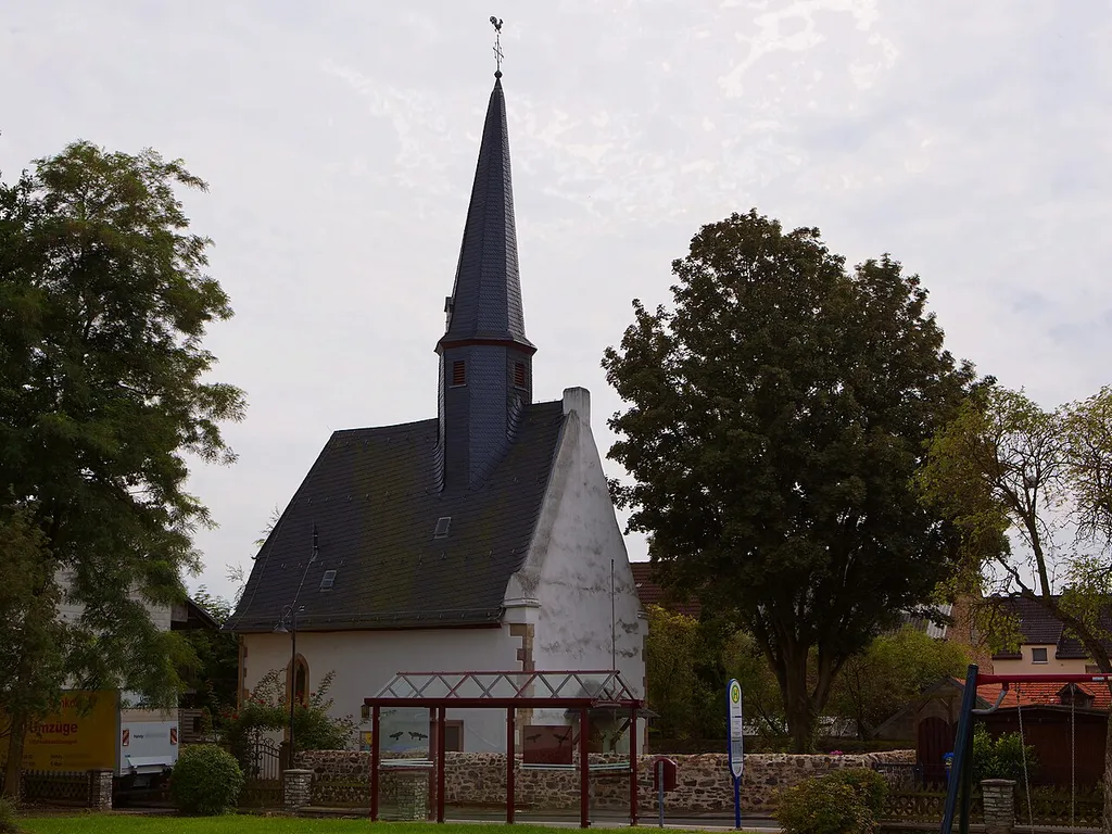 Evangelische Kirche im Reichelsheim, Stadtteil Heuchelheim.