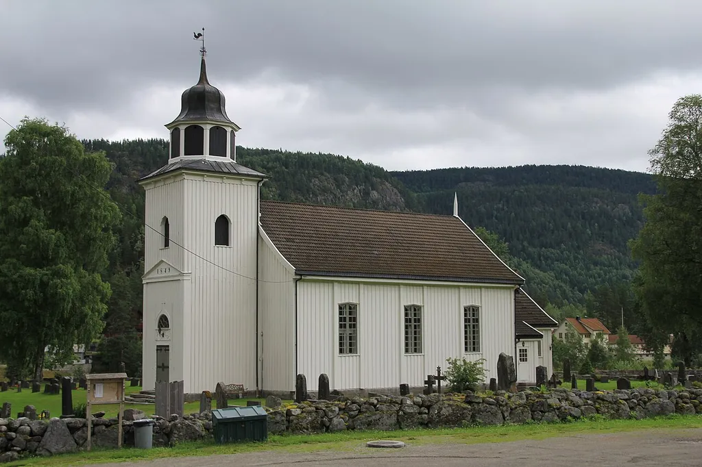 Gransherad kirke (Gransherad kyrkje) er en langkirke fra 1849 i Notodden kommune, Telemark fylke.