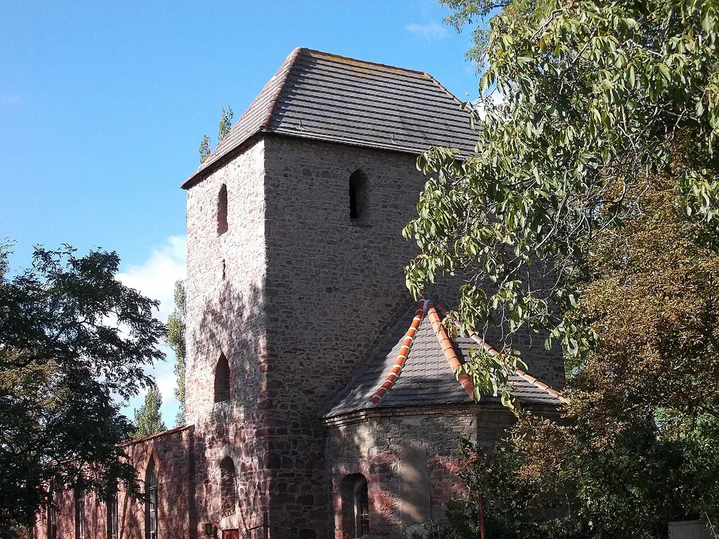 Ruins of St. Nicholas' Church in Hohenedlau (Könnern, district of Salzlandkeis, Saxony-Anhalt)