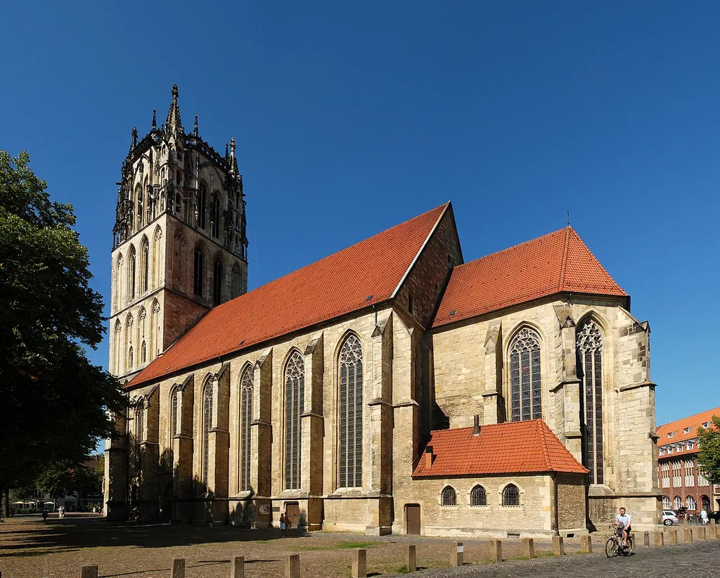 This image is part of a panorama image of the Überwasserkirche in Münster