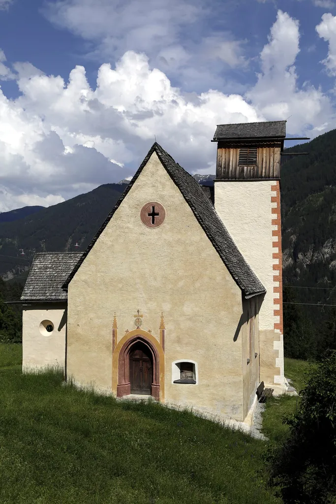 Die katholische Filialkirche des Heiligen Georg ob Tösens, befindet sich in der Gemeinde Serfaus, und ist denkmalgeschützt. This media shows the protected monument with ObjektID 64784 in Austria. (Commons, de, Wikidata)