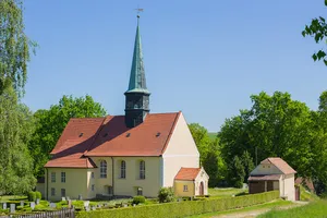 church and churchyard of Rennersdorf